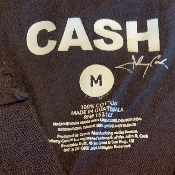 Johnny Cash "Man in Black" Outlaw Music Woman’s graphic T-shirt Size Medium - Picture 3 of 9
